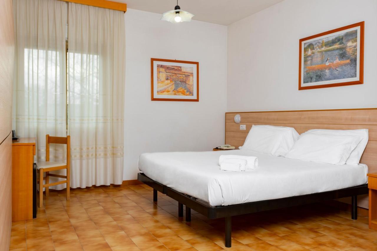 Catignano Hotel 구비오 외부 사진