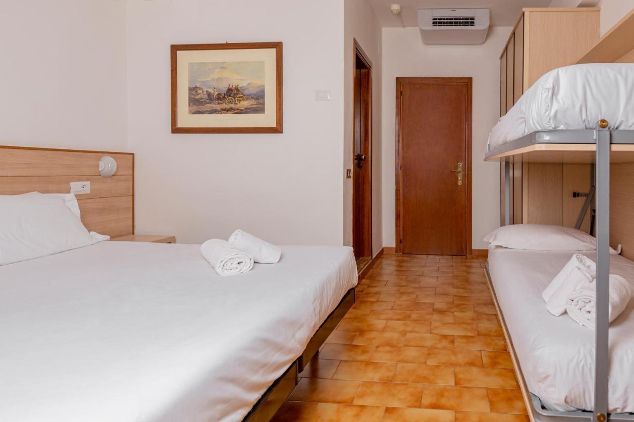 Catignano Hotel 구비오 외부 사진